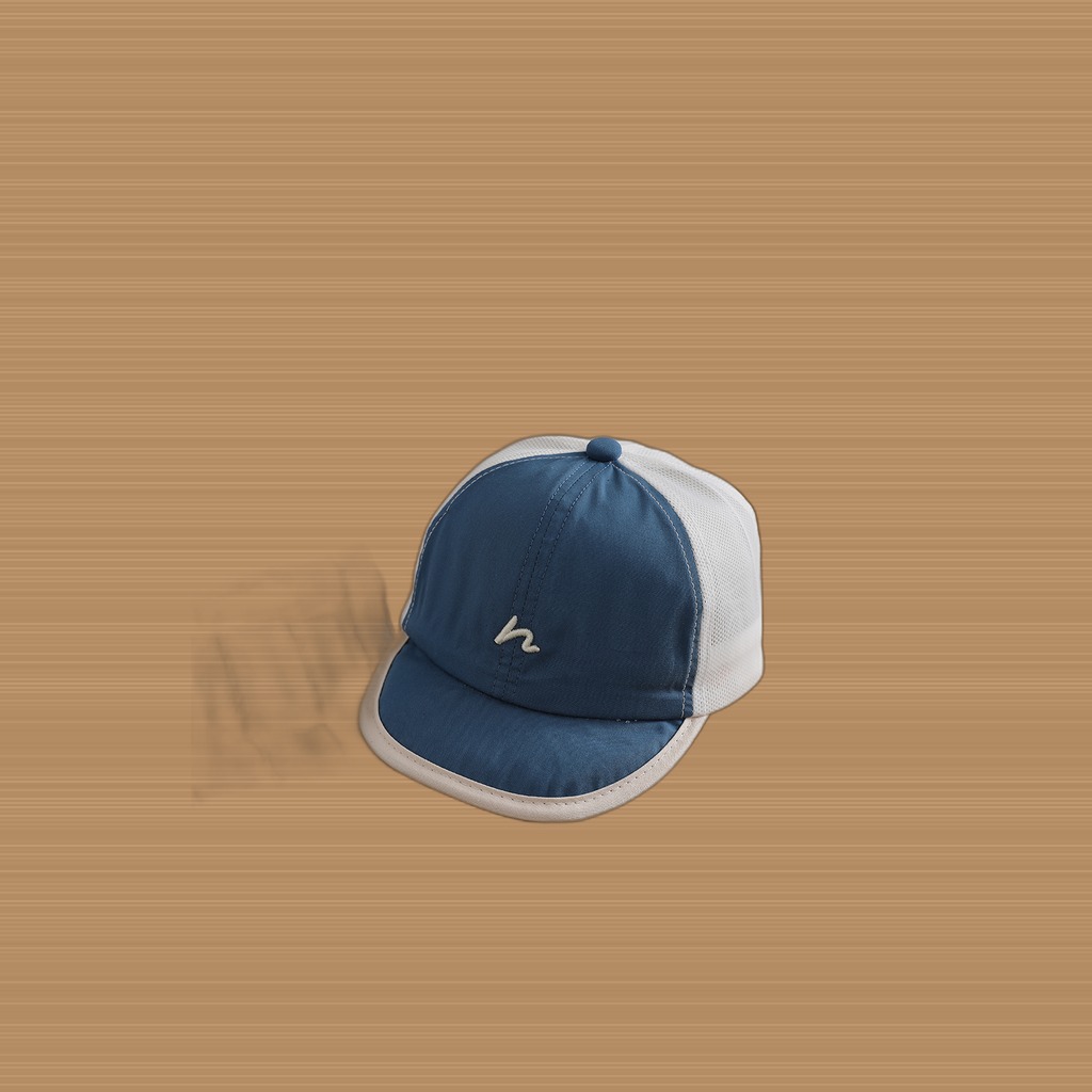 Children's Short Brimmed Baseball Cap With Mesh Surface For