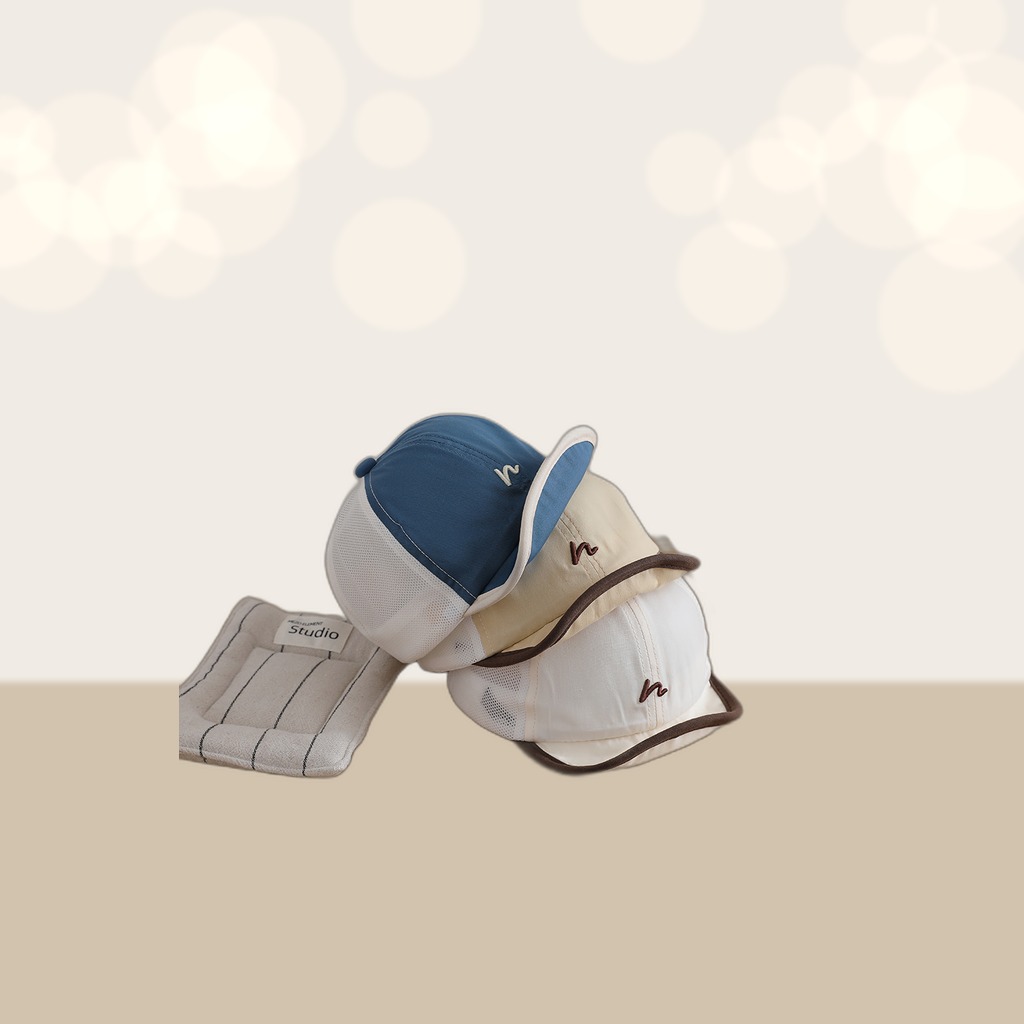 Children's Short Brimmed Baseball Cap With Mesh Surface For