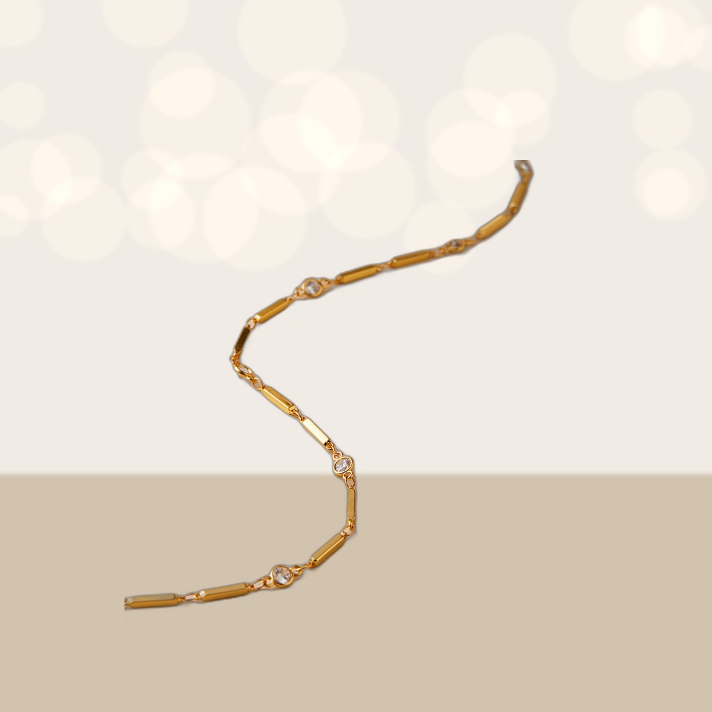 An Elegant And Uniquely Stylish Entry-level Luxury Necklace