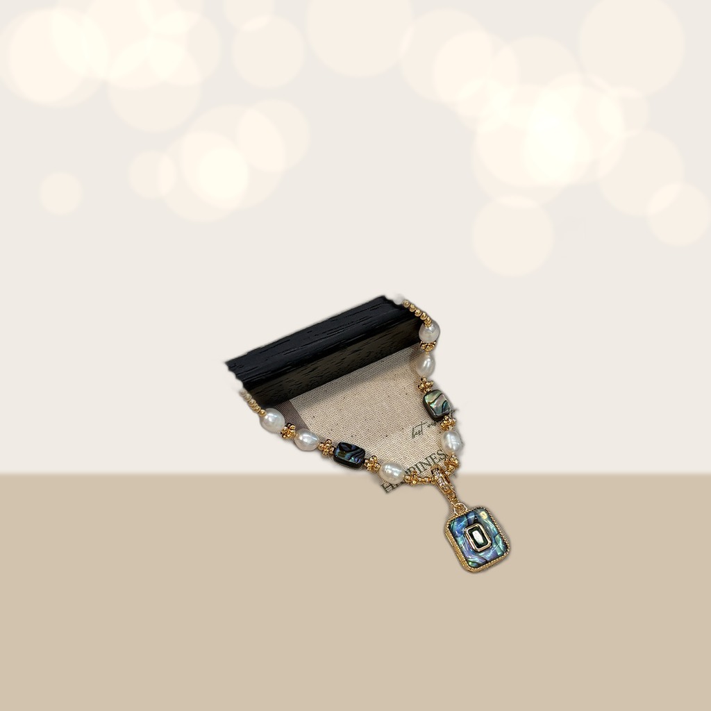 Natural Abalone Shell Pendant Choker Necklace