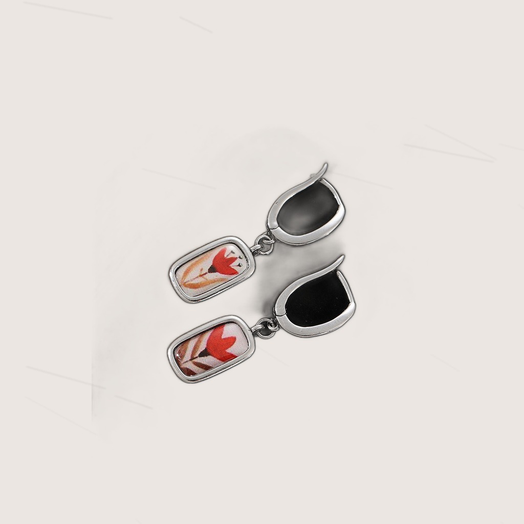 Popular Retro Fashion Creative Women's Earrings