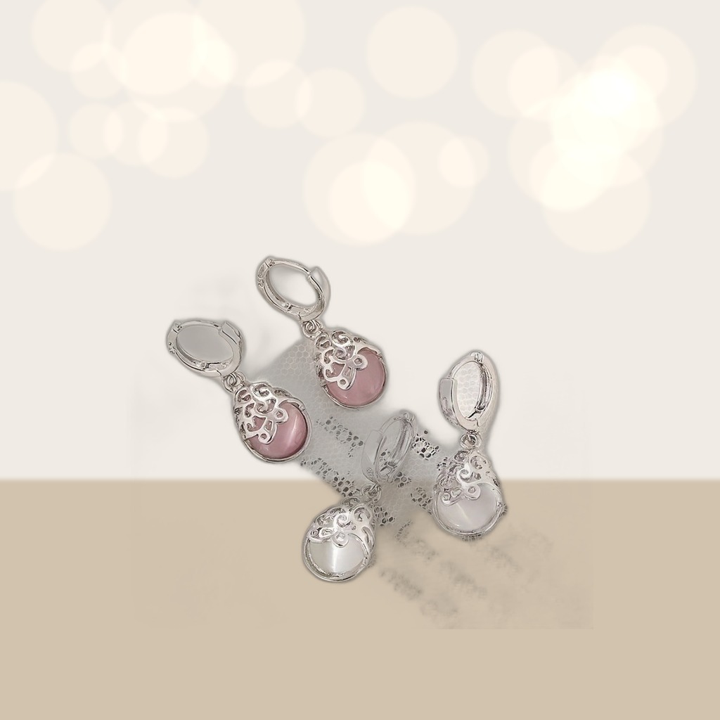 Hollowed-out Patterned Fashionable And Elegant Earrings